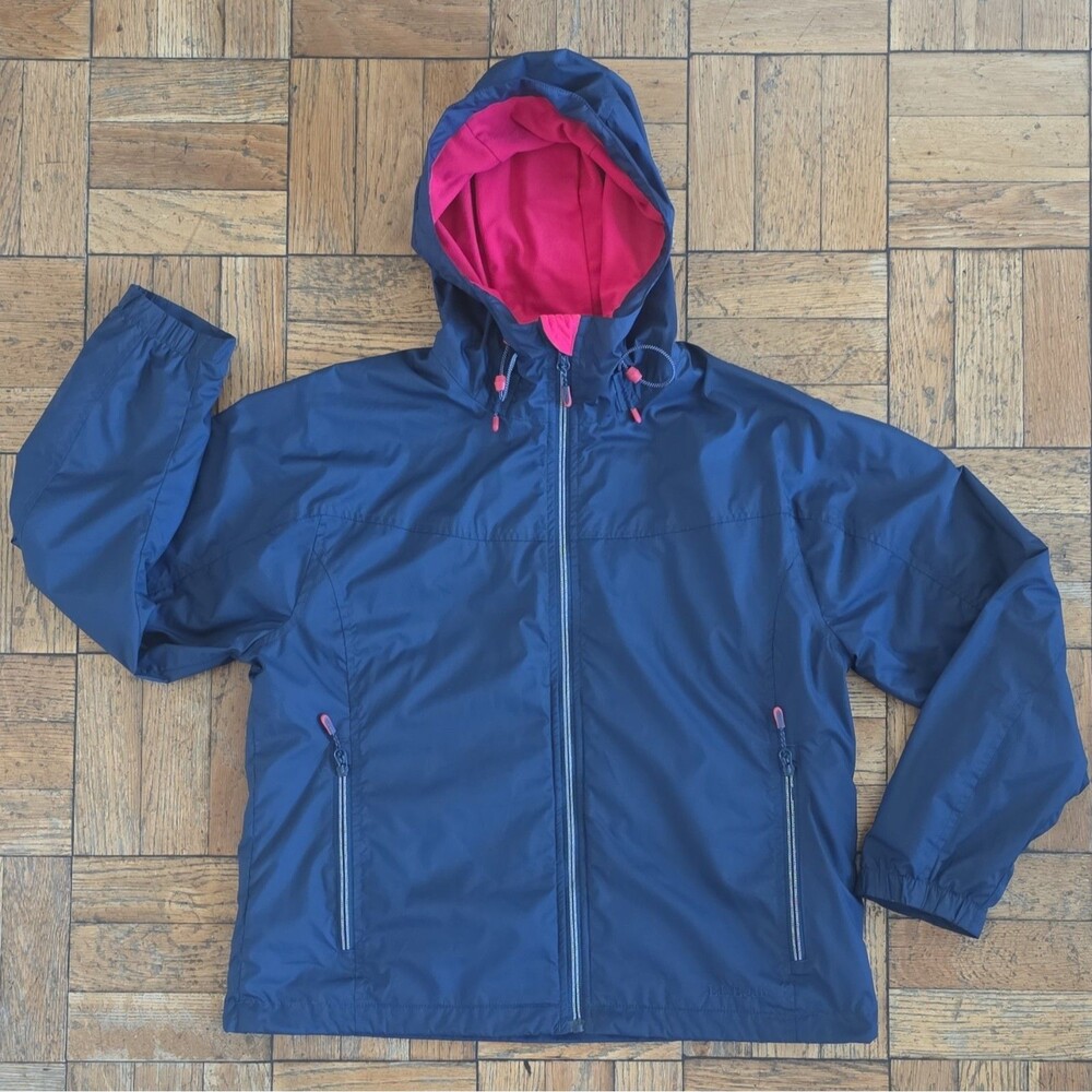 L.L. Bean Men’s M Hooded Windbreaker Jacket Navy Blue Red Full Zip Short Fit
